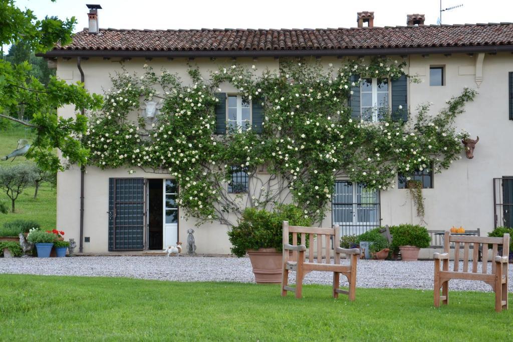 B&B Ca Bianca Dell'Abbadessa Сан-Ладзаро-ди-Савена Экстерьер фото